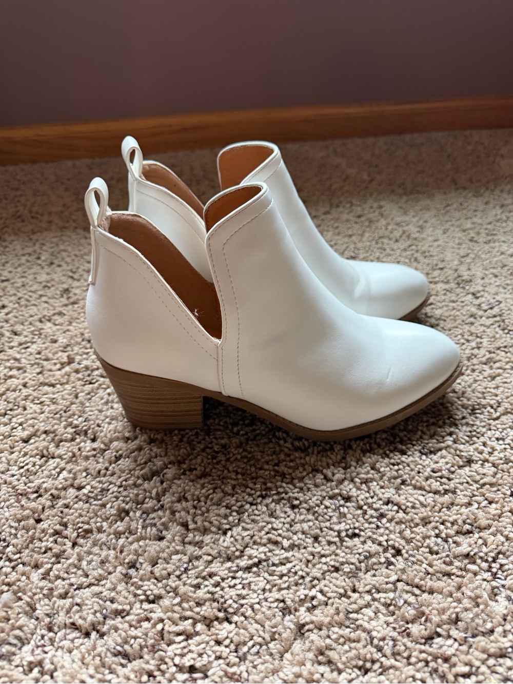 TOP Moda White Ankle Booties with Low Stacked Heel